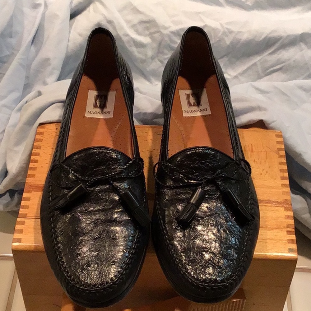 Magnanni ostrich leather 11.5/M tassel loafers